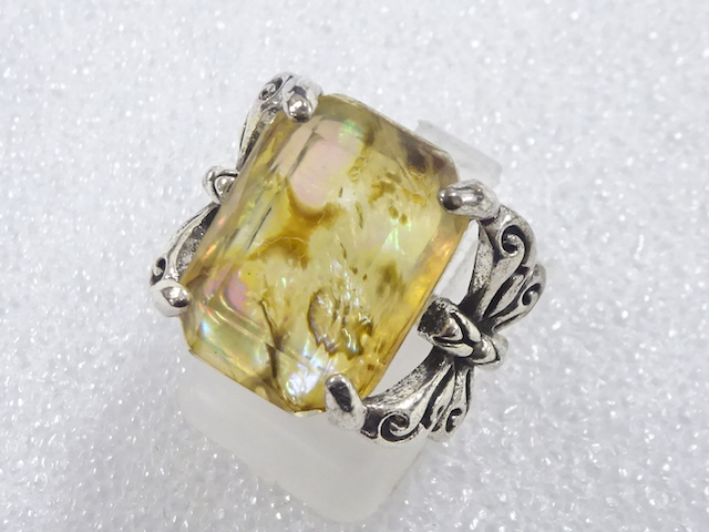 JAPANESE KIMONO / ANTIQUE COLORED STONE RING (SIZE 9)